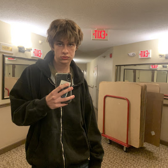 Meet your Posher, Evan - Picture 1 of 1